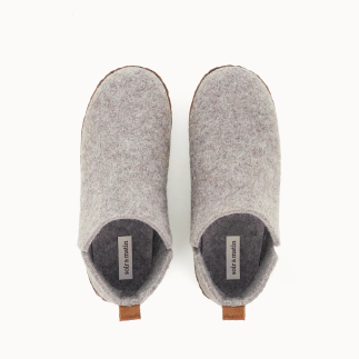 Chinelo mulher MIYOSHI em feltro de lã taupe — vista de cima | Soir & Matin