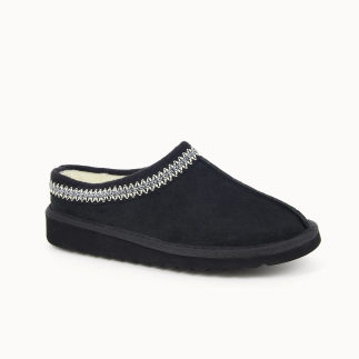 Damen-Pantolette RÉVA aus schwarzem Leder, mit Wolle gefüttert — 3/4-Ansicht | Soir & Matin