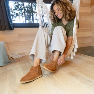 OKI women’s bootie slipper in whisky leather, wool lined — artisanal comfort and elegance | Soir & Matin